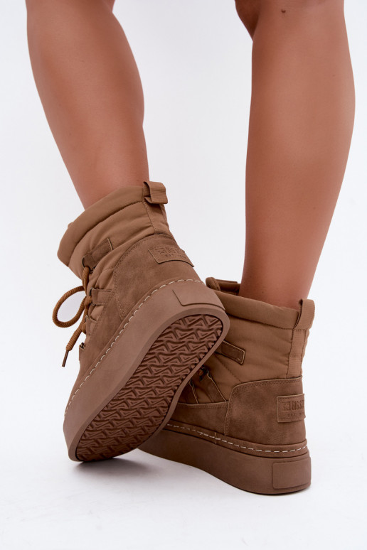 Schnürstiefel für den Winter mit Plateau Big Star UU274190 in brauner Farbe