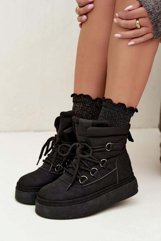 Schnürstiefel für den Winter mit Plateau Big Star UU274189 in schwarzer Farbe