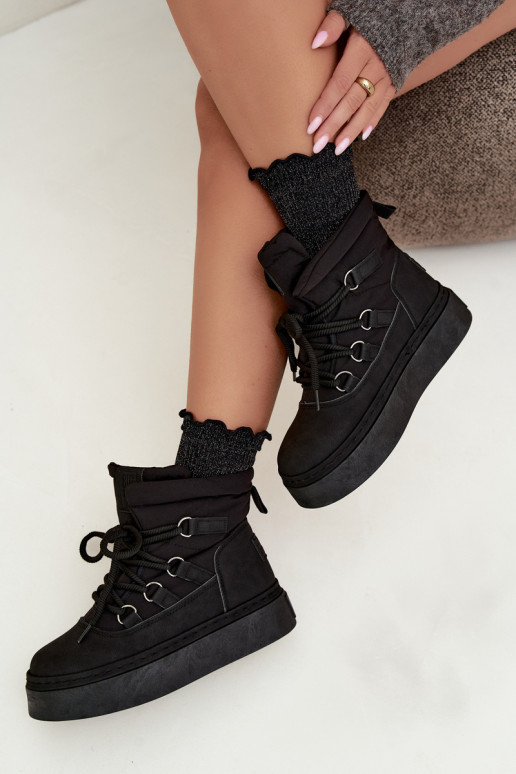 Schnürstiefel für den Winter mit Plateau Big Star UU274189 in schwarzer Farbe