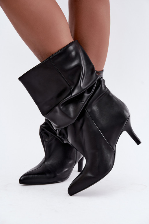 Slouchy Stiefeletten mit Absatz in schwarz Gelra