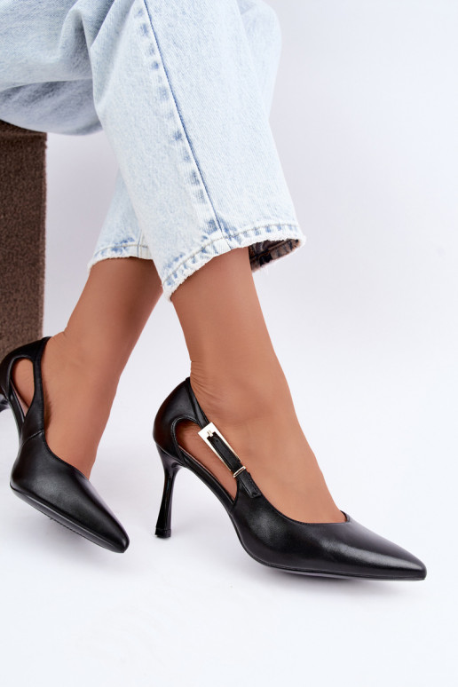 High Heels mit Ausschnitten und goldenen Schnallen Vinceza 62288 schwarz