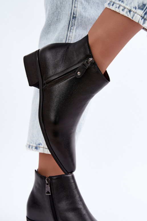 Leder Stiefeletten mit niedrigem Absatz Vinceza 133136 in schwarzer Farbe