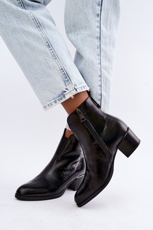 Isolierte Stiefeletten Klocke Vinceza 58654 in schwarzer Farbe