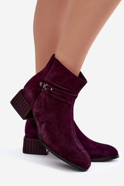 Damen Stiefeletten aus Kunstwildleder Klocke isoliert D&A CR62-3476 in Pflaumenfarbe