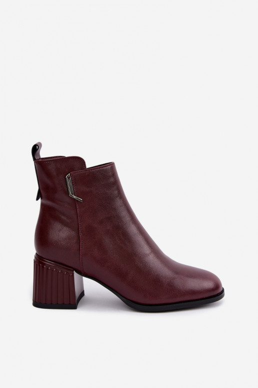 Leder Stiefeletten mit Absätzen isoliert D&A CR62-3442 in burgunderrot