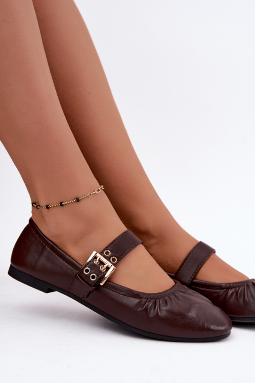 Balletschuhe mit Rüschen und Riemen in Schokolade Irelissa