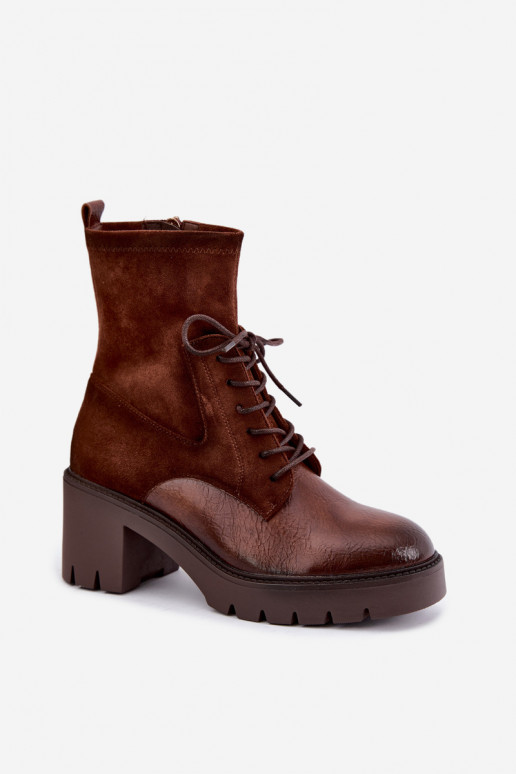 Damen-Stiefeletten auf klobigen Absätzen isoliert in brauner Farbe Vinceza 58665