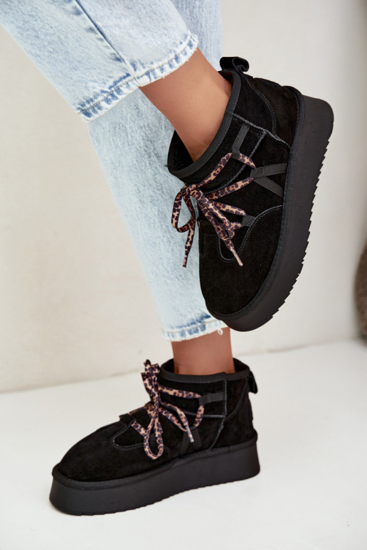 Schwarze Kunstveloursleder-Schneestiefel mit Plattform und stilvollen Details GOE UU2N4919
