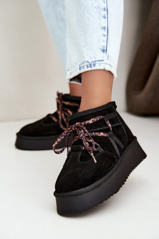 Schwarze Kunstveloursleder-Schneestiefel mit Plattform und stilvollen Details GOE UU2N4919