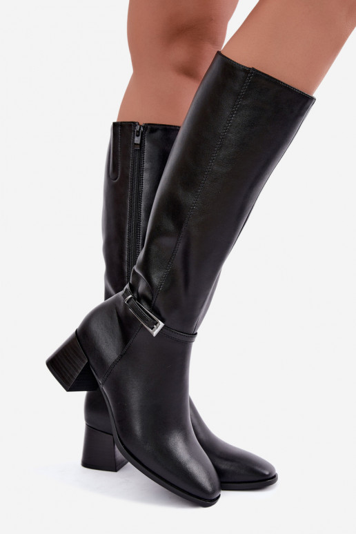 Isolierte schwarze Leder-Kniehohe Stiefel mit Absätzen und Schnallen Sergio Leone KZ-31