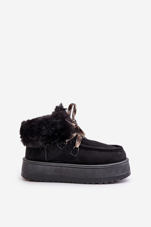 Niedrige Schneestiefel mit Plattform und Fell in Schwarz Neathren