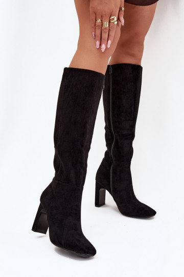 Damen Über-Knie-Stiefel mit Absatz, isoliert, in Schwarz Zamira 2