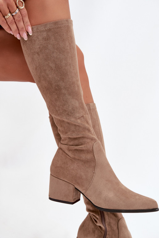 Damen kniehohe Stiefel mit niedrigem Absatz aus sandfarbenem Kunstveloursleder Sergio Leone KZ212