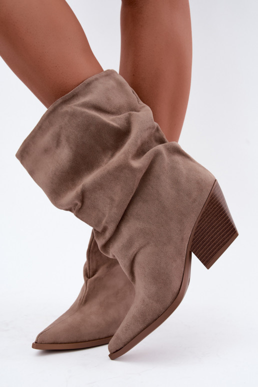 Damen gewellte Stiefeletten mit Blockabsatz in sandfarben Cazela