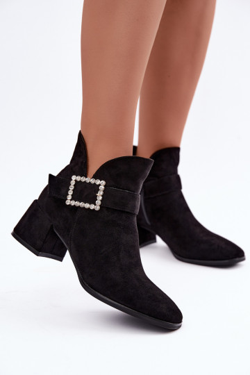 Stiefeletten mit Riemen und dekorativer Schnalle in Schwarz Ameline 2