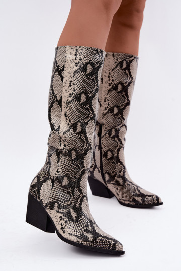 gefütterte kniehohe Stiefel im Cowboy-Stil mit Schlangenmustern in sandfarben Bellina