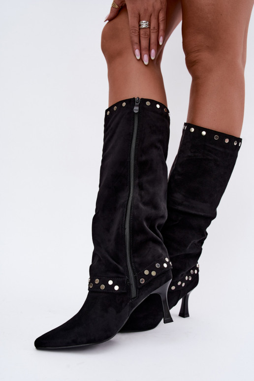 Schwarze isolierte lange Stiefel mit Dekoration Tai turiris