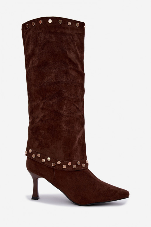 Braune isolierte lange Stiefel mit Dekoration Tai turiris