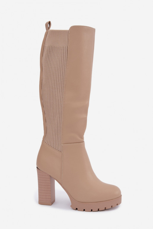 Sandfarbene isolierte lange Stiefel mit Absatz Hespera