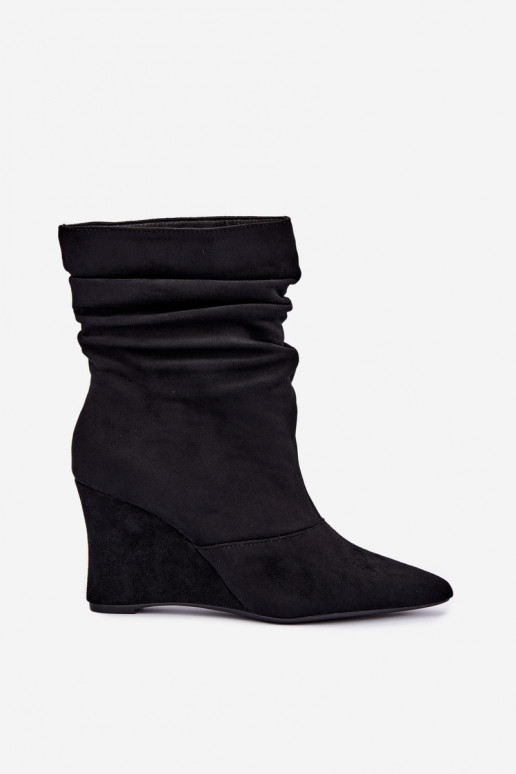 Geknitterte schwarze Stiefel mit Plattform Thalene