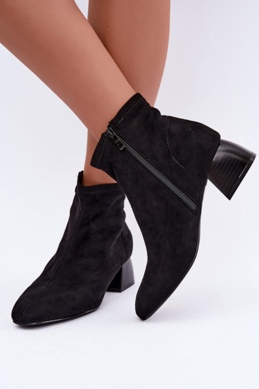 Schwarze Stiefeletten Klocke Estellea