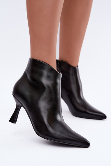 Schwarze Stiefeletten mit spitzen Zehen Florenne 2