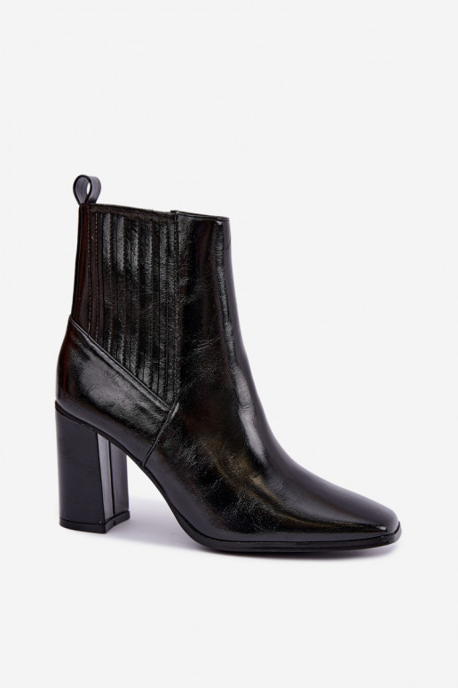 Schwarze Stiefeletten mit Lackeffekt Kallista