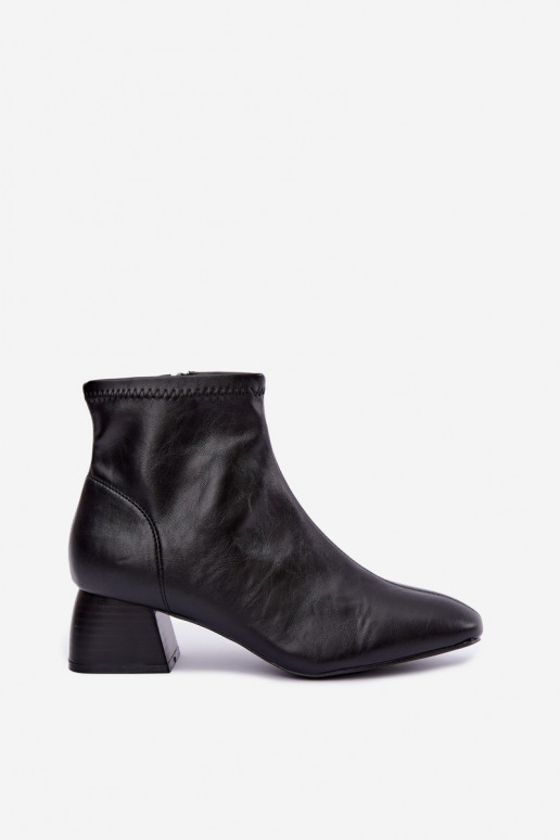 Schwarze Stiefeletten Klocke aus Kunstleder Estellea