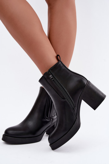 Gisandra warme Stiefeletten in Schwarz