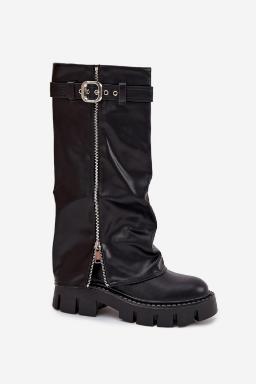 Schwarze isolierte Stiefel über dem Knie mit angenähter Choleika und silbernen Schnallen Armena