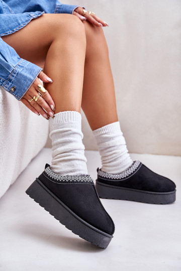 Schneestiefel Feminin mit einer Plattform sich Zuarm laufen mit Fell innen schZuarze Farbe Remenia