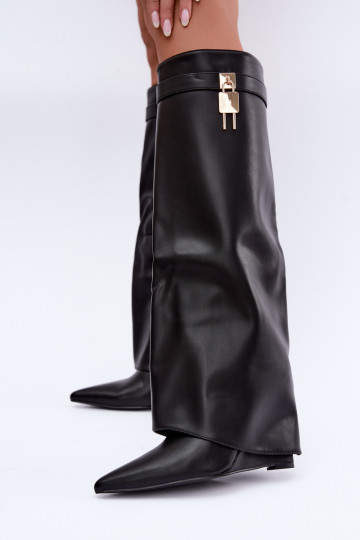 Mirettea kniehohe Stiefel mit Plattform und dekorativen Riemen in Schwarz 2