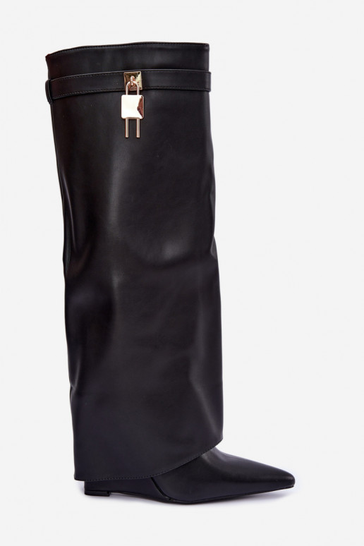 Mirettea kniehohe Stiefel mit Plattform und dekorativen Riemen in Schwarz