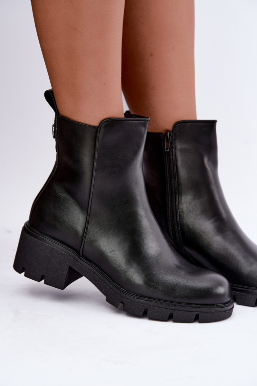 Klocke gefütterte Stiefeletten in schwarz Iserine