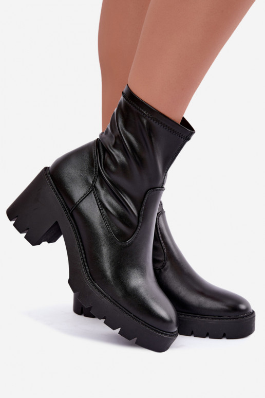 Klocke gefütterte Stiefeletten Vinceza 58672 in schwarz