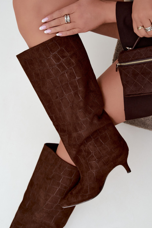 Braune Überknie-Stiefel zum Hineinschlüpfen mit geprägten Details und Absätzen Cazelle