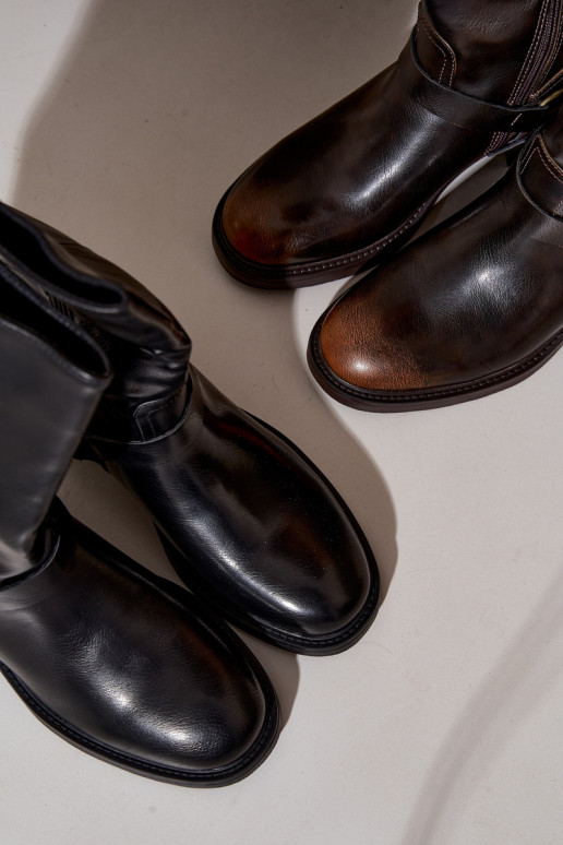 Warme Stiefeletten mit dekorativen Riemen in Schokoladenfarbe Galdine