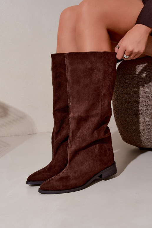 Slip-On hohe Stiefel mit breiten Absätzen in Schokolade Cadorine