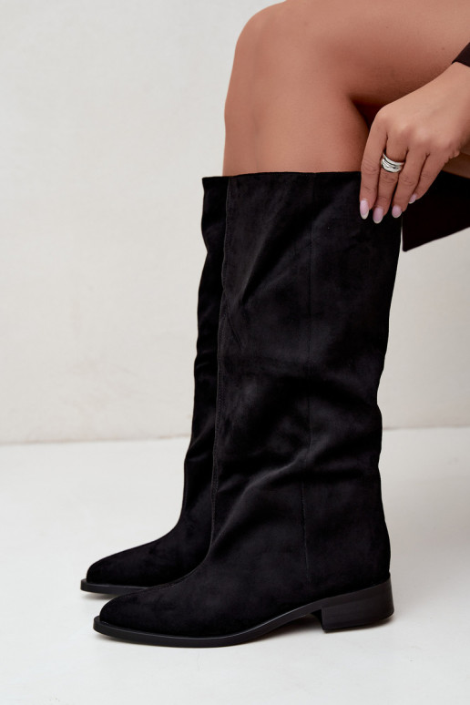 Slip-On hohe Stiefel mit breiten Absätzen in Schwarz Cadorine