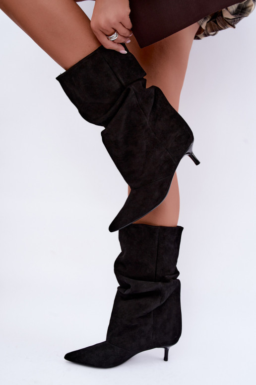 Slip-On Slouchy Stiefeletten mit Absätzen in Schwarz Falisette
