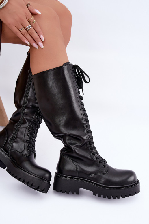 Wärmende Damen Stiefel mit Plattform und Schnürsenkeln in Schwarz Kasmina
