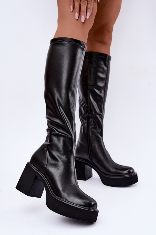 Damenstiefel bis zum Knie mit Plateau und Absätzen aus schwarzem Kunstleder Nesalie