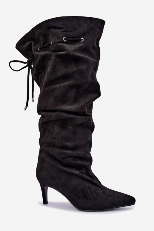 wärmende Stiefel zum Hineinschlüpfen bis zum Knie mit dünnen Absätzen und stilvollen Details in schwarzer Farbe Tivelle