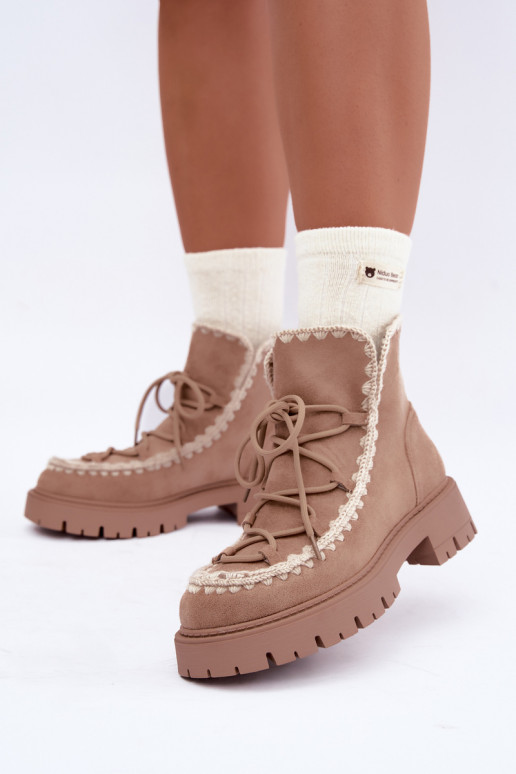 Schneestiefel mit stilvollen Details in sandfarbener Cariselle