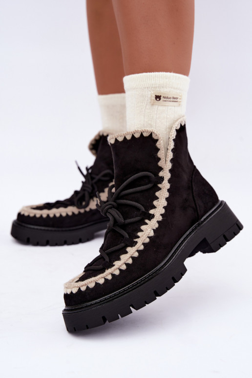 Schneestiefel mit stilvollen Details in schwarzer Cariselle