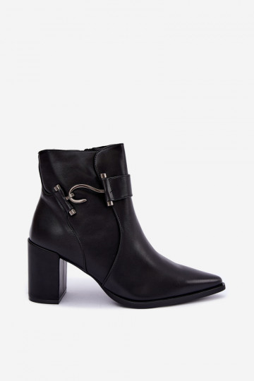 Wärmende Stiefeletten mit Absatz und Ornamenten in Schwarz Isarae 2