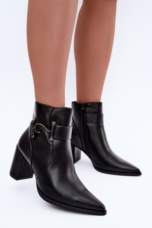 sich Zuarm laufen Stiefel mit Absätzen mit Ornamenten schZuarze Farbe Isarae