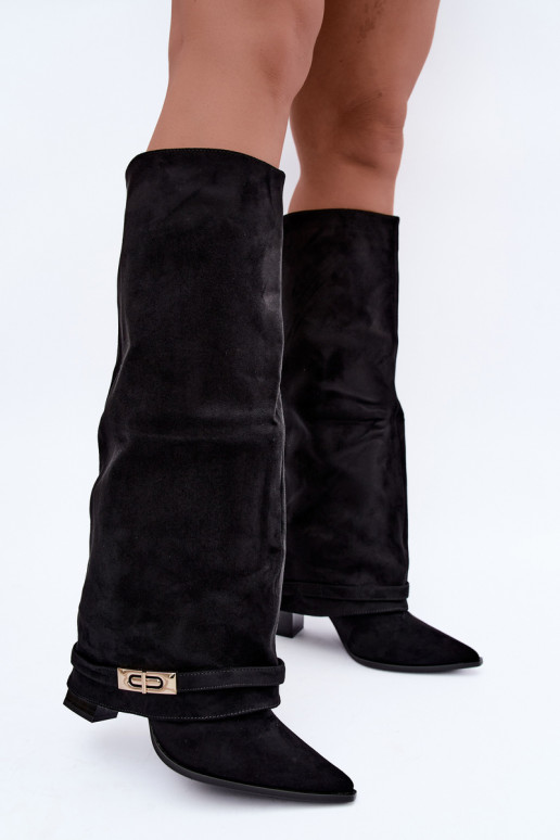 Wärmende kniehohe Stiefel mit eingenähter Schaft und Absatz in Schwarz Jorella
