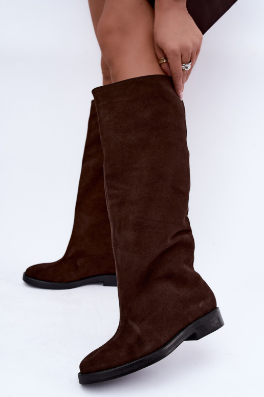Wärmende kniehohe Stiefel aus Kunstveloursleder mit breiten Absätzen in Braun Zazoo 542