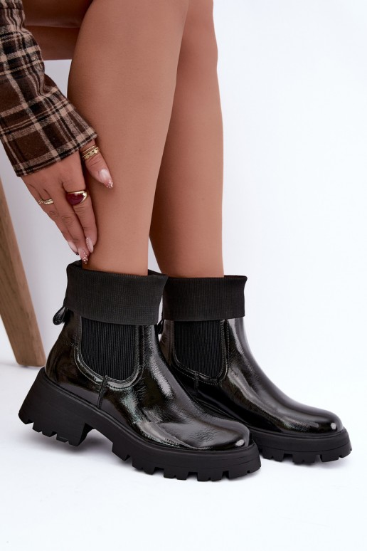 stylische Stiefel Feminin mit Lackeffekt schZuarze Farbe Sevella